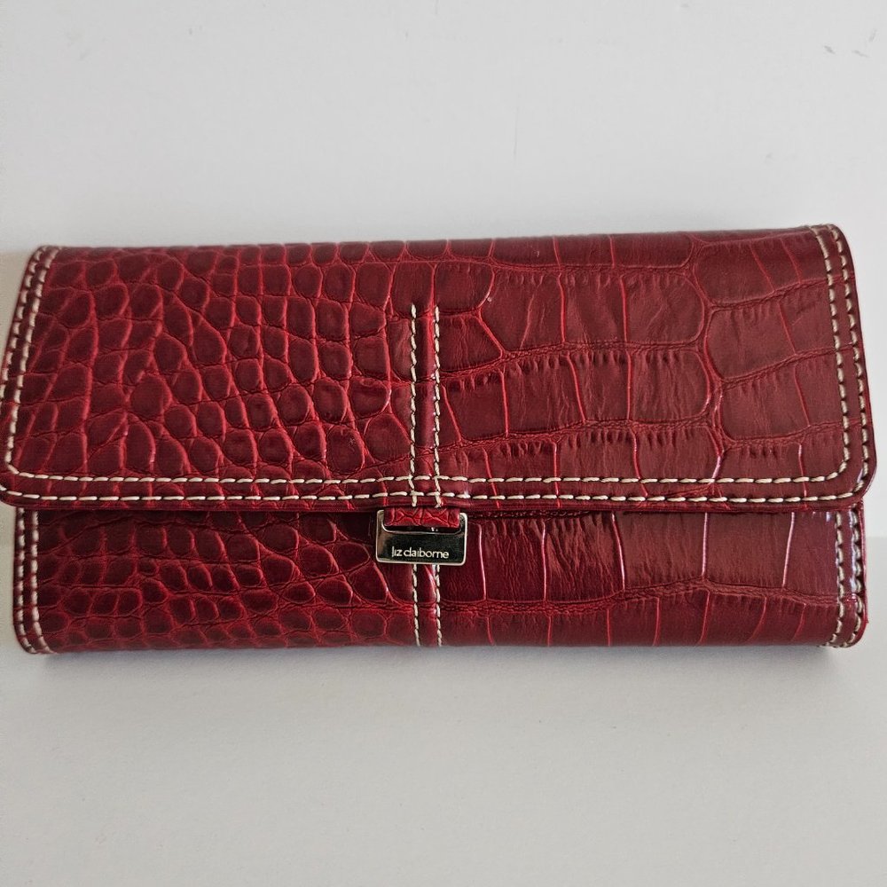 LIZ CLAIRBORNE red faux croc wallet NWT